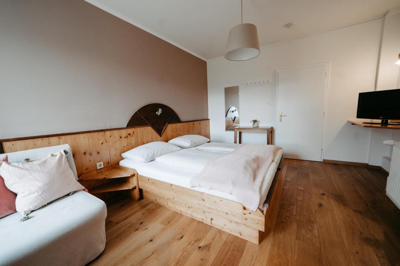 Hotel - Restaurant Soleo Krumpendorf Eksteriør bilde